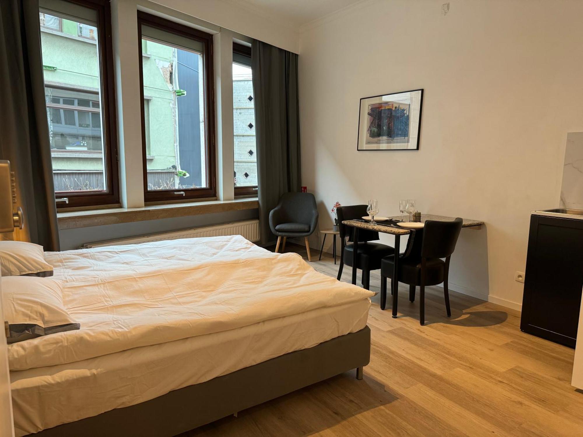 Two Bedroom Loft In The City Center By The Meir 安特卫普 外观 照片